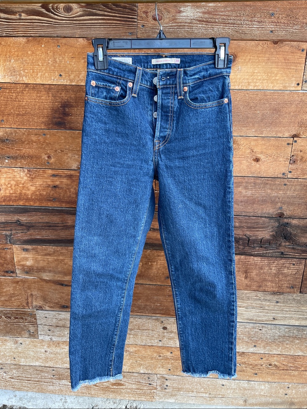 Levi’s Wedgie Straight Jeans Women’s 24 High Rise Button Fly RawHemDarkWashDenim